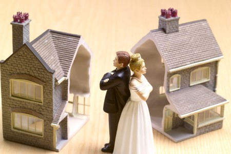 tien-trung-thuong-xo-so-co-phai-là-tai-san-rieng-cua-vo-chong-1 tien-trung-thuong-xo-so-co-phai-la-tai-san-rieng-cua-vo-chong-1