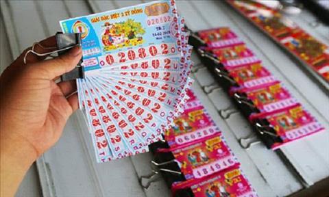 Trung so doc dac va nhung loi nguyen don dai hinh anh